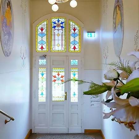Jugendstil 4*