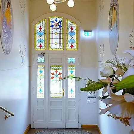 Jugendstil 4*
