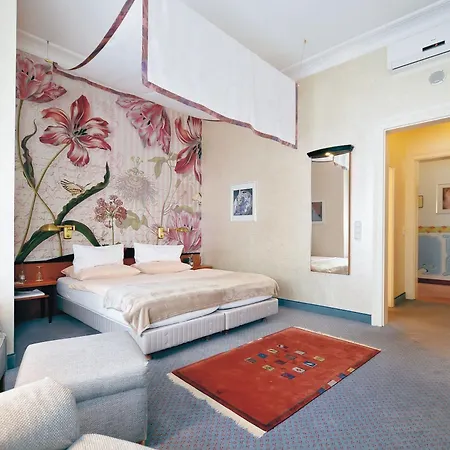 Отель Jugendstil 4*